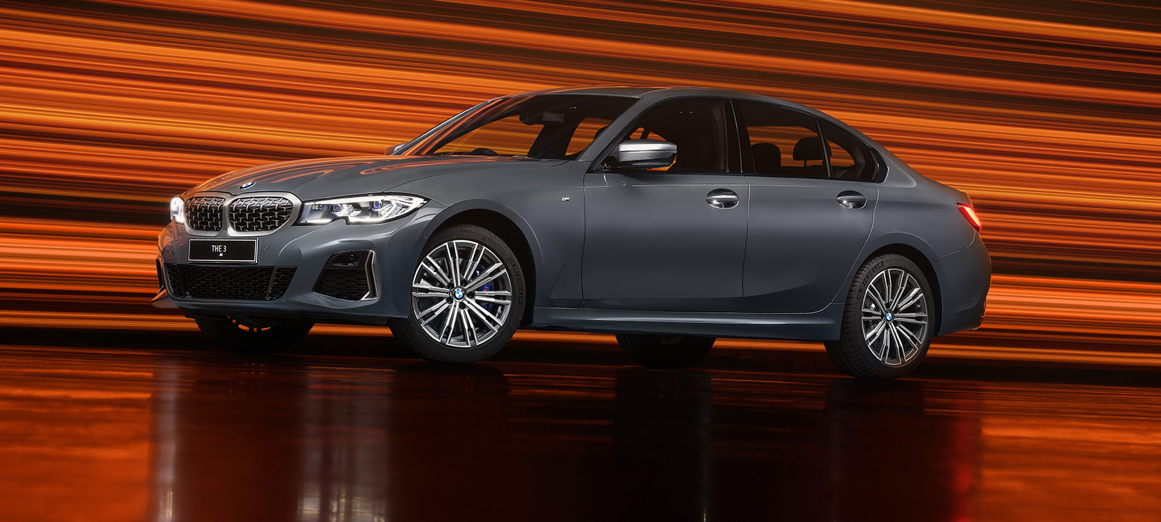 Design driving dynamics BMW M340i xDrive Sedan Design driving dynamics BMW M340i xDrive Sedan G20 Sapphire Black metallic three-quarter front view